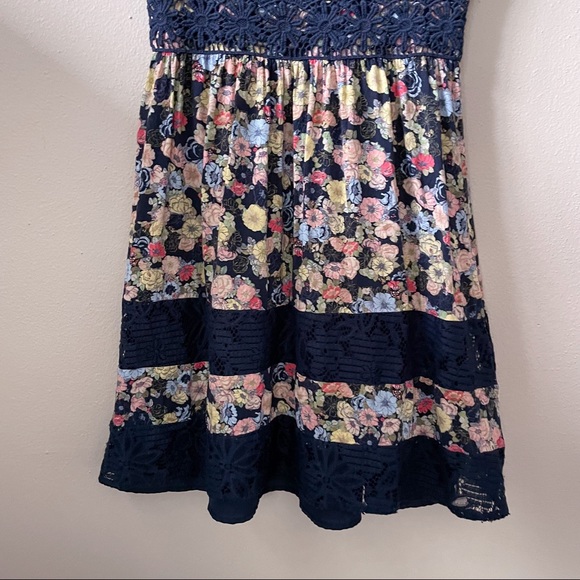 LC Lauren Conrad Fit & Flare Floral Lace Dress - Picture 5 of 13